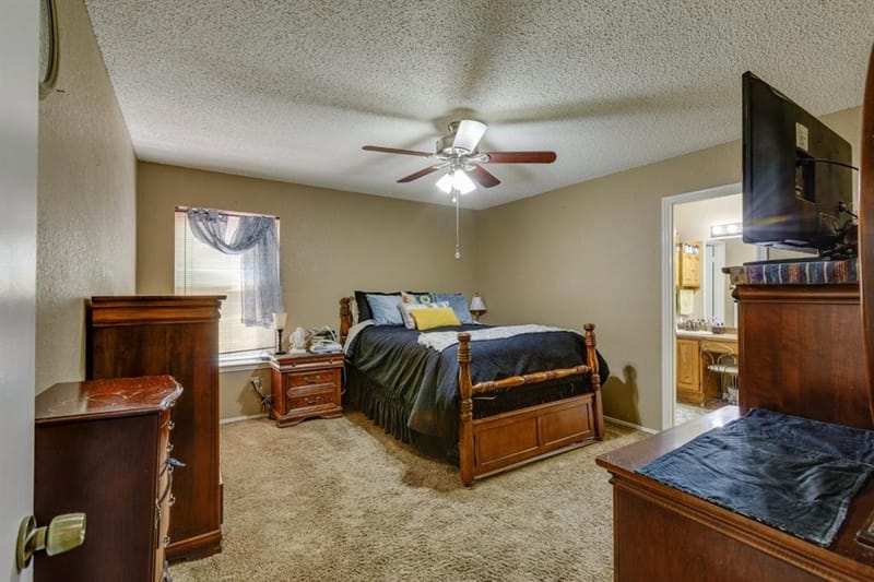 6912 Lyndale Drive, Watauga TX 76148 - Photo 18