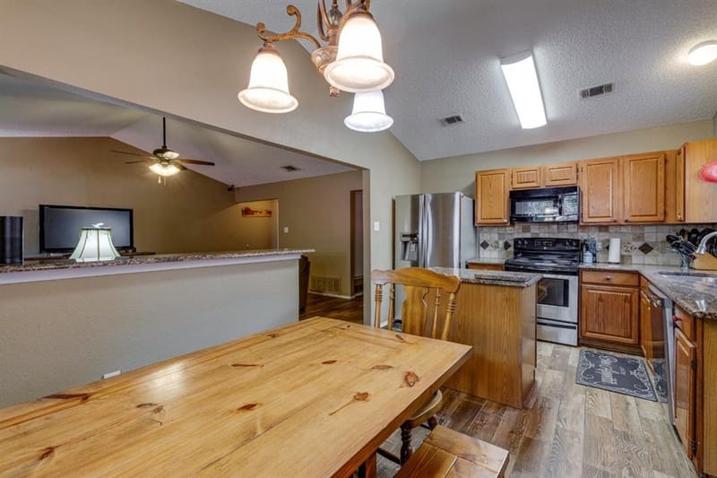 6912 Lyndale Drive, Watauga TX 76148 - Photo 19