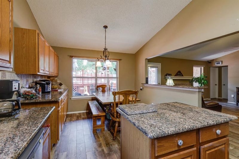 6912 Lyndale Drive, Watauga TX 76148 - Photo 21