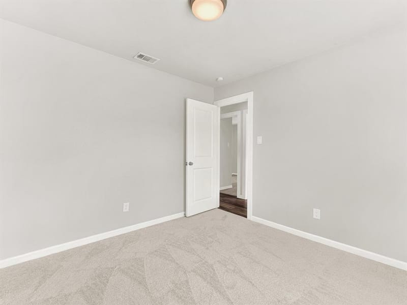 2621 Ivanridge Lane, Garland TX 75044 - Photo 22