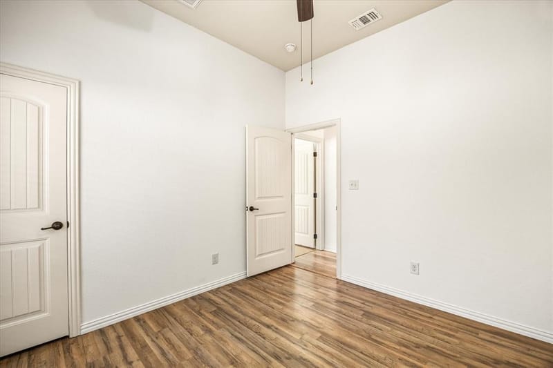 122 Donna Circle, Granbury TX 76049 - Photo 27
