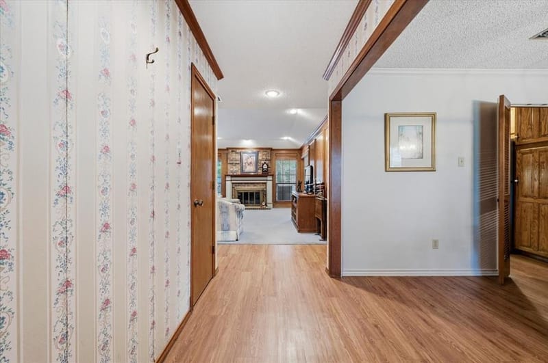 4604 Clay Court Lane, Arlington TX 76017 - Photo 6