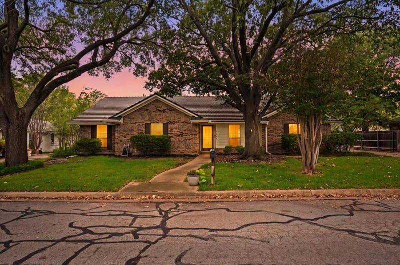 4604 Clay Court Lane, Arlington TX 76017