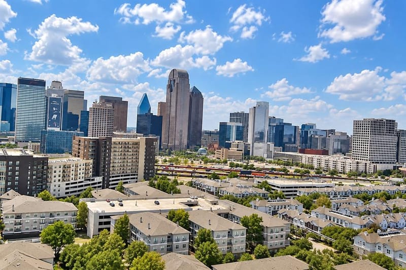 730 Spanish Oaks Place, Dallas TX 75204