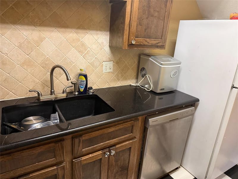 9825 Walnut Street # 207, Dallas TX 75243 - Photo 2