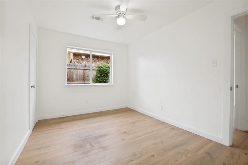 6952 Sammy Circle, Dallas TX 75237 - Photo 16