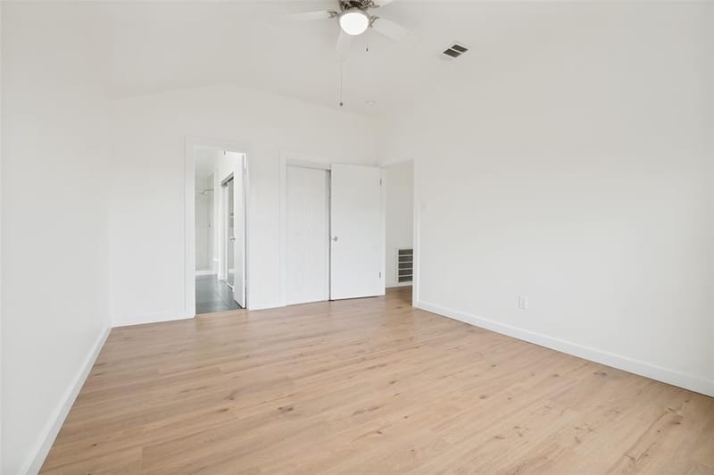 6952 Sammy Circle, Dallas TX 75237 - Photo 12
