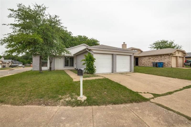 6952 Sammy Circle, Dallas TX 75237