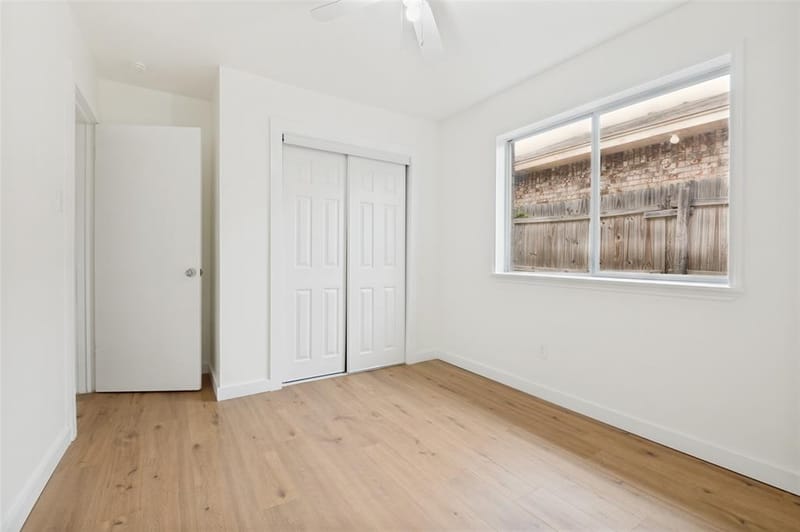 6952 Sammy Circle, Dallas TX 75237 - Photo 14