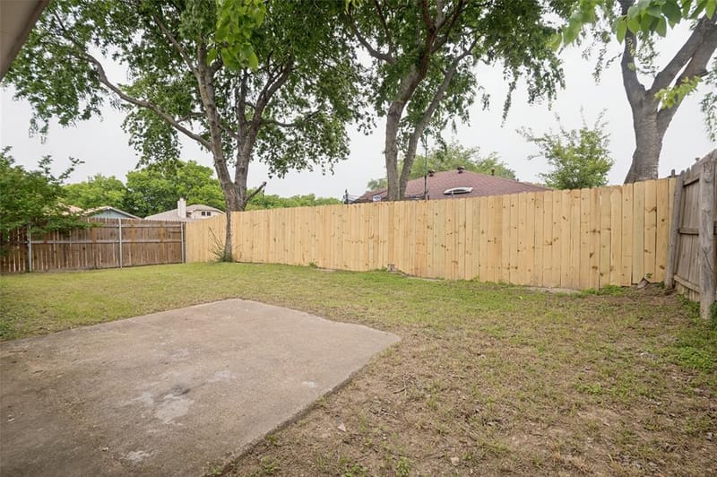 6952 Sammy Circle, Dallas TX 75237 - Photo 19
