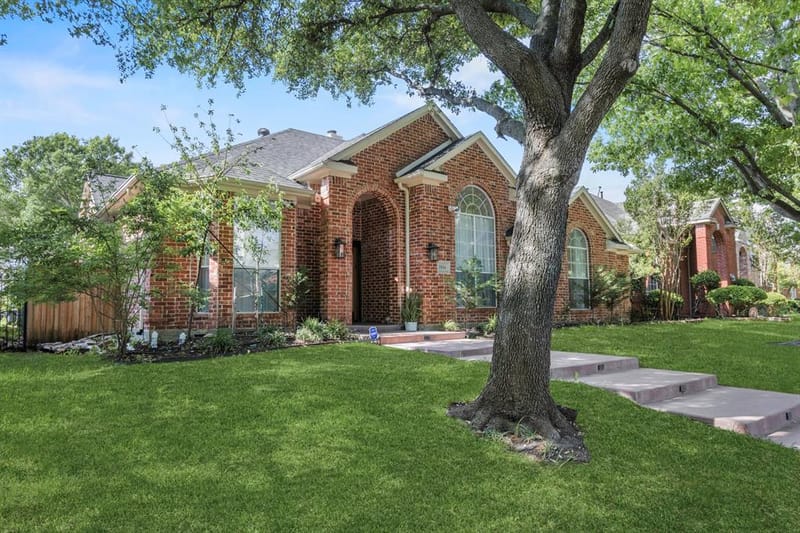 3916 Kimbrough Lane, Plano TX 75025 - Photo 2