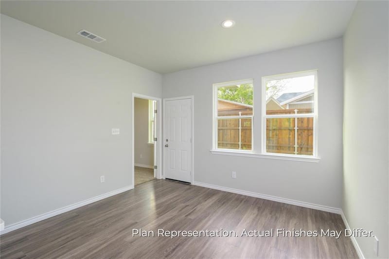 203 E Laura Avenue, Quinlan TX 75474 - Photo 11