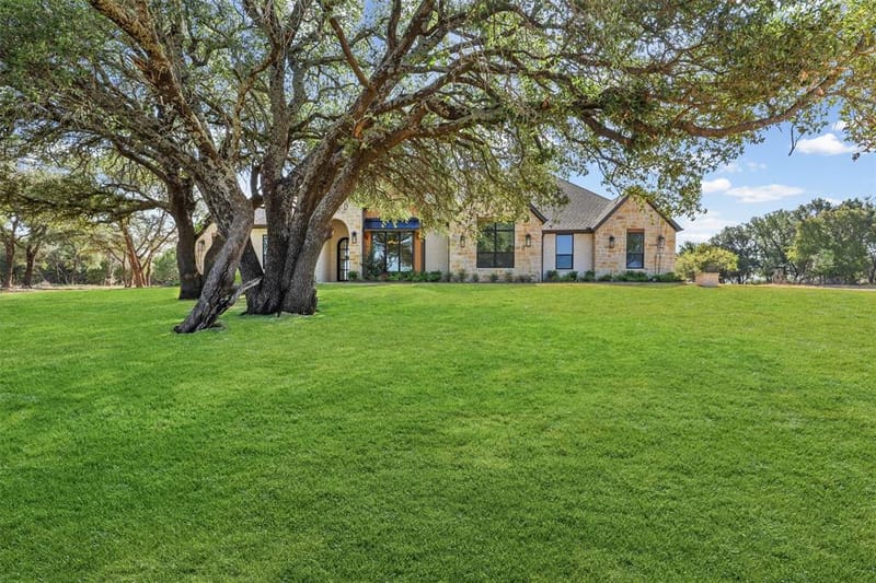 2045 Preserve Trail, Weatherford TX 76087 - Photo 4