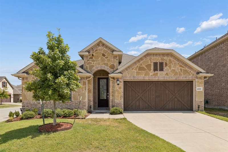2003 Creekvista Drive, Lewisville TX 75056