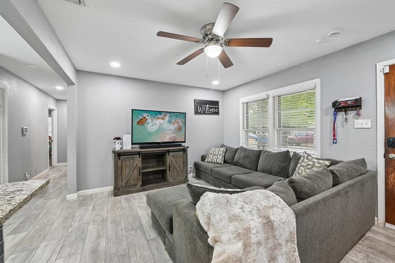 3204 Aurora Street, Haltom City TX 76117 - Photo 2