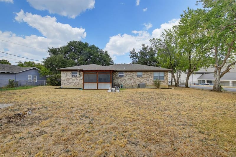 5328 Ira Street N, Haltom City TX 76117 - Photo 26