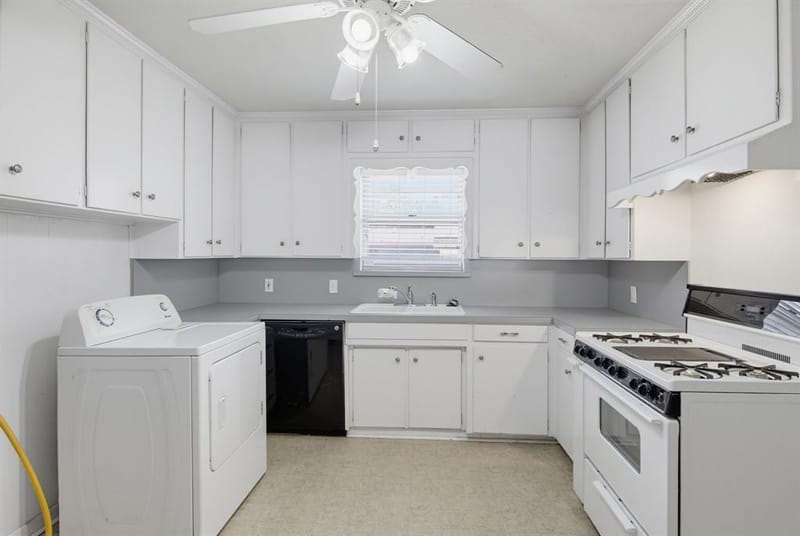 5328 Ira Street N, Haltom City TX 76117 - Photo 14
