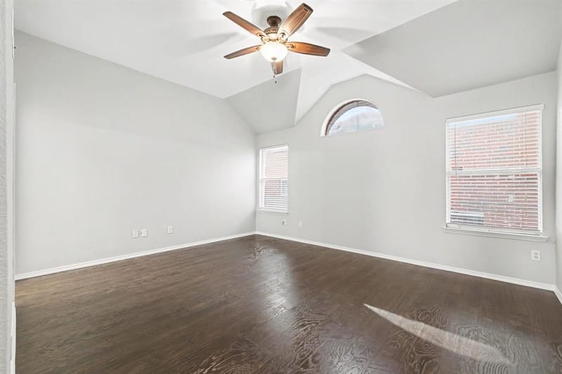5528 Green Hollow Lane, The Colony TX 75056 - Photo 9