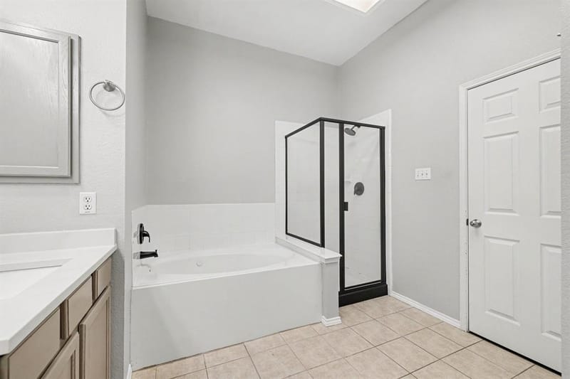 5528 Green Hollow Lane, The Colony TX 75056 - Photo 11