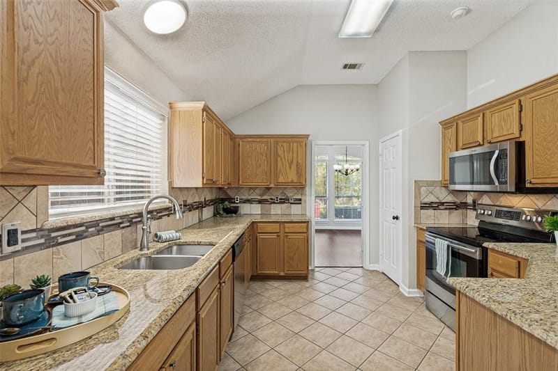 817 Aylesbury Drive, Allen TX 75002 - Photo 13