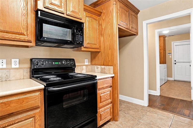 2105 Fair Oaks Drive, Bridgeport TX 76426 - Photo 10