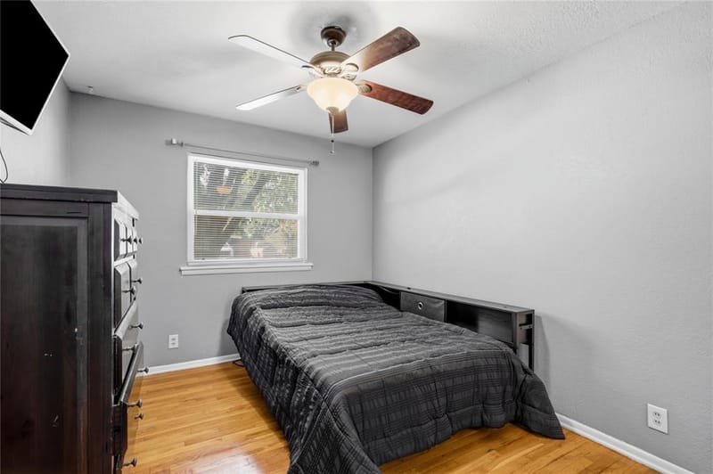 740 Thomas Avenue, Hurst TX 76053 - Photo 10