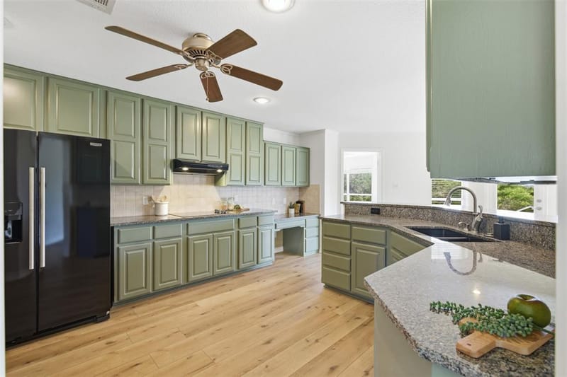 71 Wrangler Drive, Morgans Point Resort TX 76513 - Photo 7