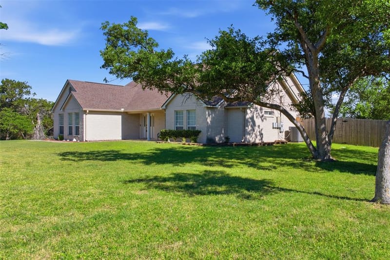 71 Wrangler Drive, Morgans Point Resort TX 76513 - Photo 32