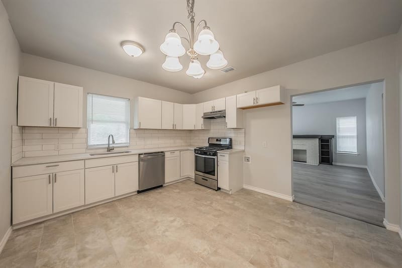3613 Ada Avenue, Fort Worth TX 76105 - Photo 13