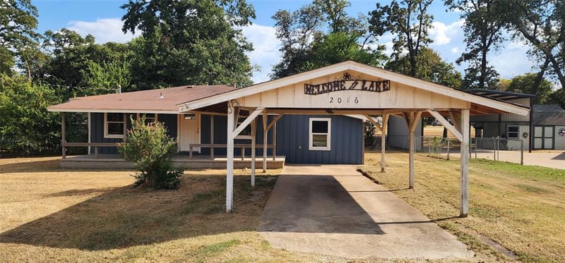 2016 Gavin Road, Tool TX 75143