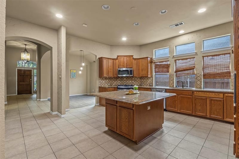 9413 Granger Lane, Fort Worth TX 76244 - Photo 16