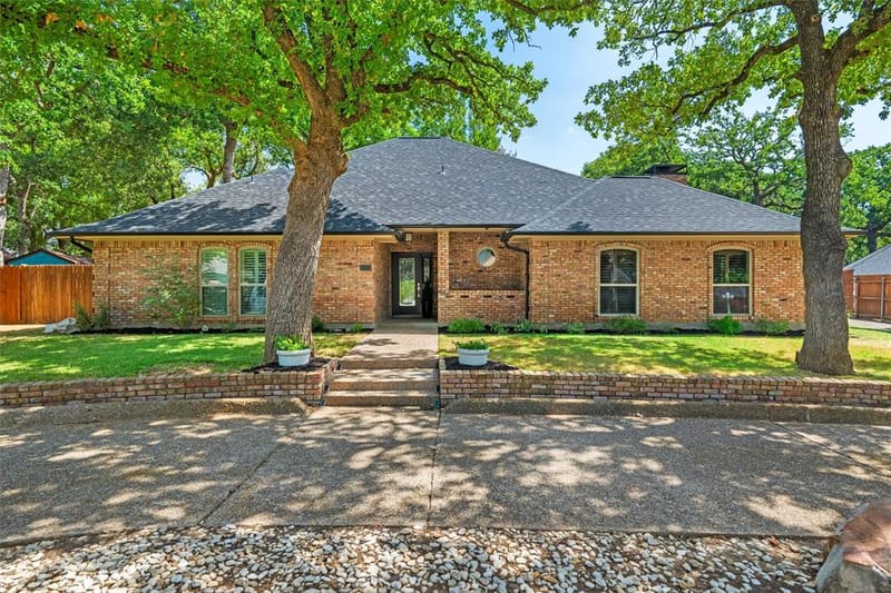 1022 Chasemore Drive, Mansfield TX 76063