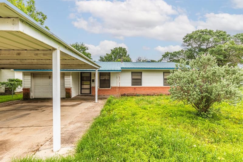 1516 Bryan Avenue, Waco TX 76708 - Photo 2