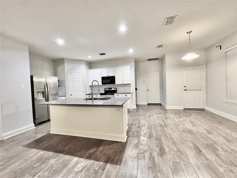 1128 Jamie Drive, Grand Prairie TX 75052 - Photo 9