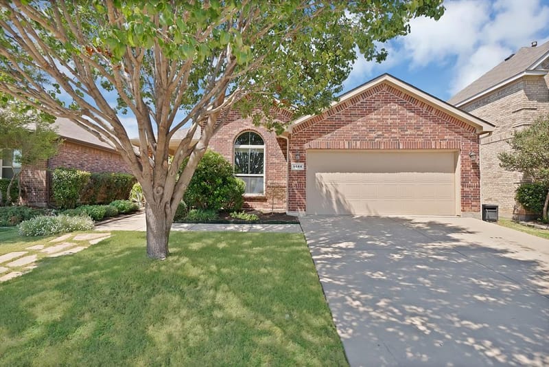 9644 Willow Branch Way, Fort Worth TX 76036