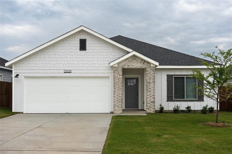 13532 Stage Coach Lane, Cresson TX 76035