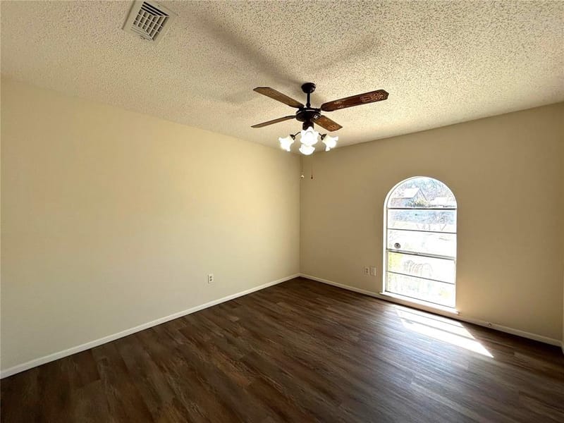 7229 Martha Lane, Fort Worth TX 76112 - Photo 24