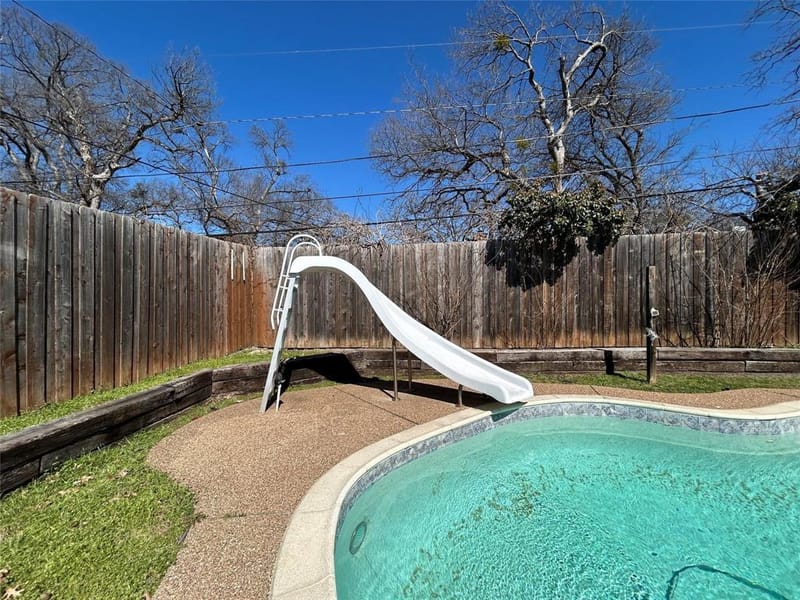 7229 Martha Lane, Fort Worth TX 76112 - Photo 31