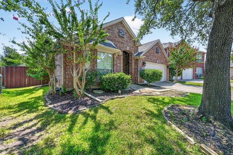2304 Tralee Circle, McKinney TX 75072 - Photo 3