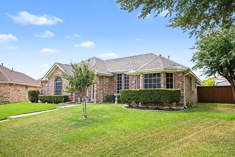 3120 Greenfield Court, Mesquite TX 75181 - Photo 2