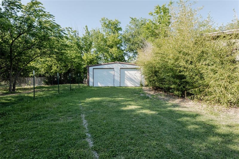 228 W Archer Street, Jacksboro TX 76458 - Photo 15