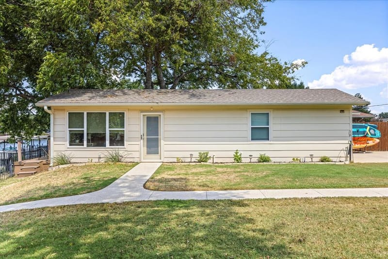4100 Apache Trail Court, Granbury TX 76048 - Photo 27