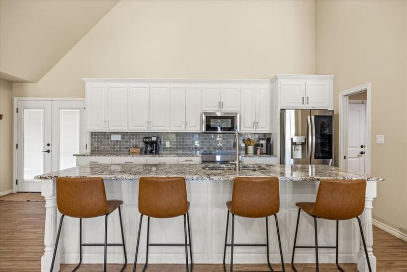 4100 Apache Trail Court, Granbury TX 76048 - Photo 9
