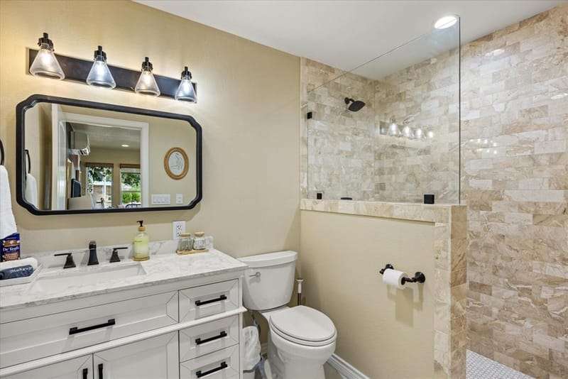 4100 Apache Trail Court, Granbury TX 76048 - Photo 24