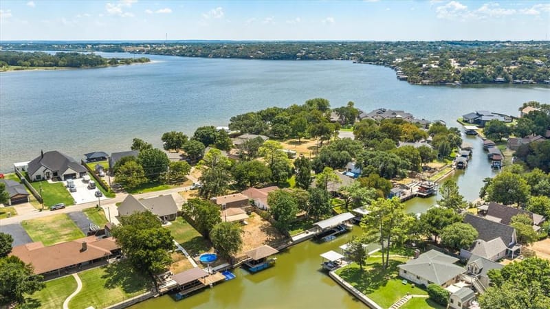 4100 Apache Trail Court, Granbury TX 76048 - Photo 39