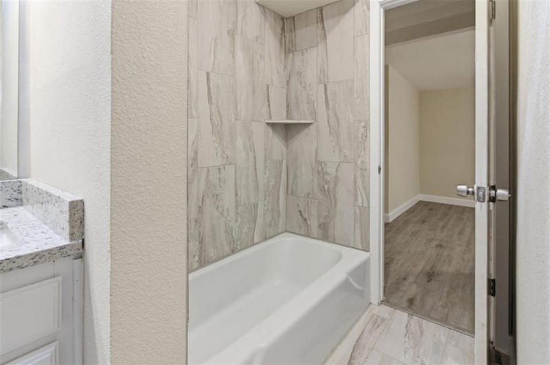 2703 Oak Cliff Lane, Arlington TX 76012 - Photo 15