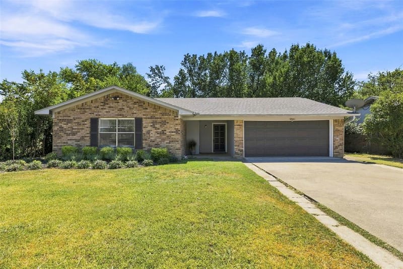 213 San Jacinto Street, Waxahachie TX 75165