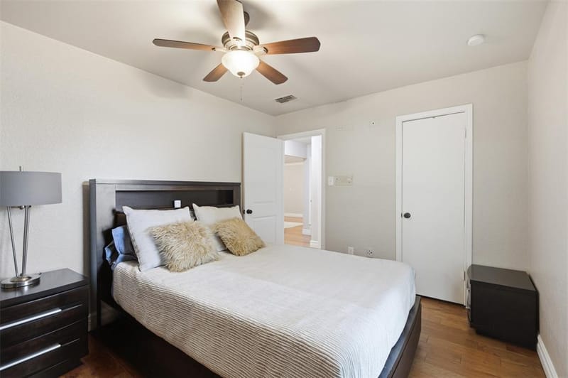 917 E Worth Street, Grapevine TX 76051 - Photo 17