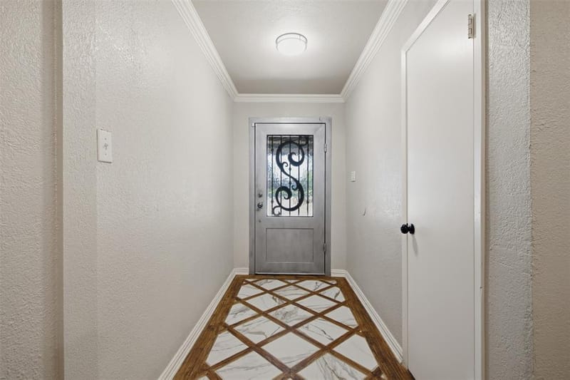 917 E Worth Street, Grapevine TX 76051 - Photo 4