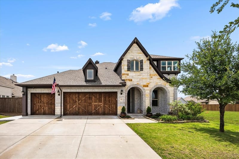 1042 Watercourse Place, Royse City TX 75189